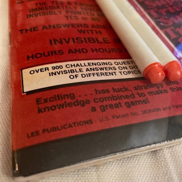 Vintage Super Trivia Play or Pass & Trivia Invisible Ink w/Pens New Sealed 1984 - Picture 3 of 3